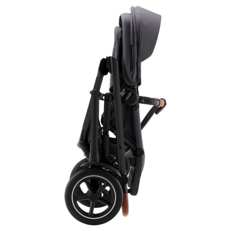 SMILE_5Z_MidnightGrey_Black_BrownHandle_01_FoldedPushchair_RWF_2023_72dpi_2000x2000_result_result